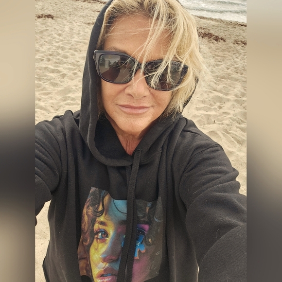 Meet your Posher, Rose - Picture 1 of 1